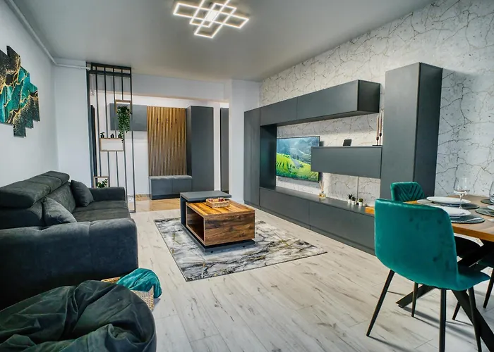 Stylish Hideaway Near City Center